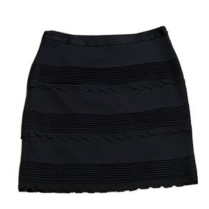 Banana Republic scalloped hem black mini skirt size 0